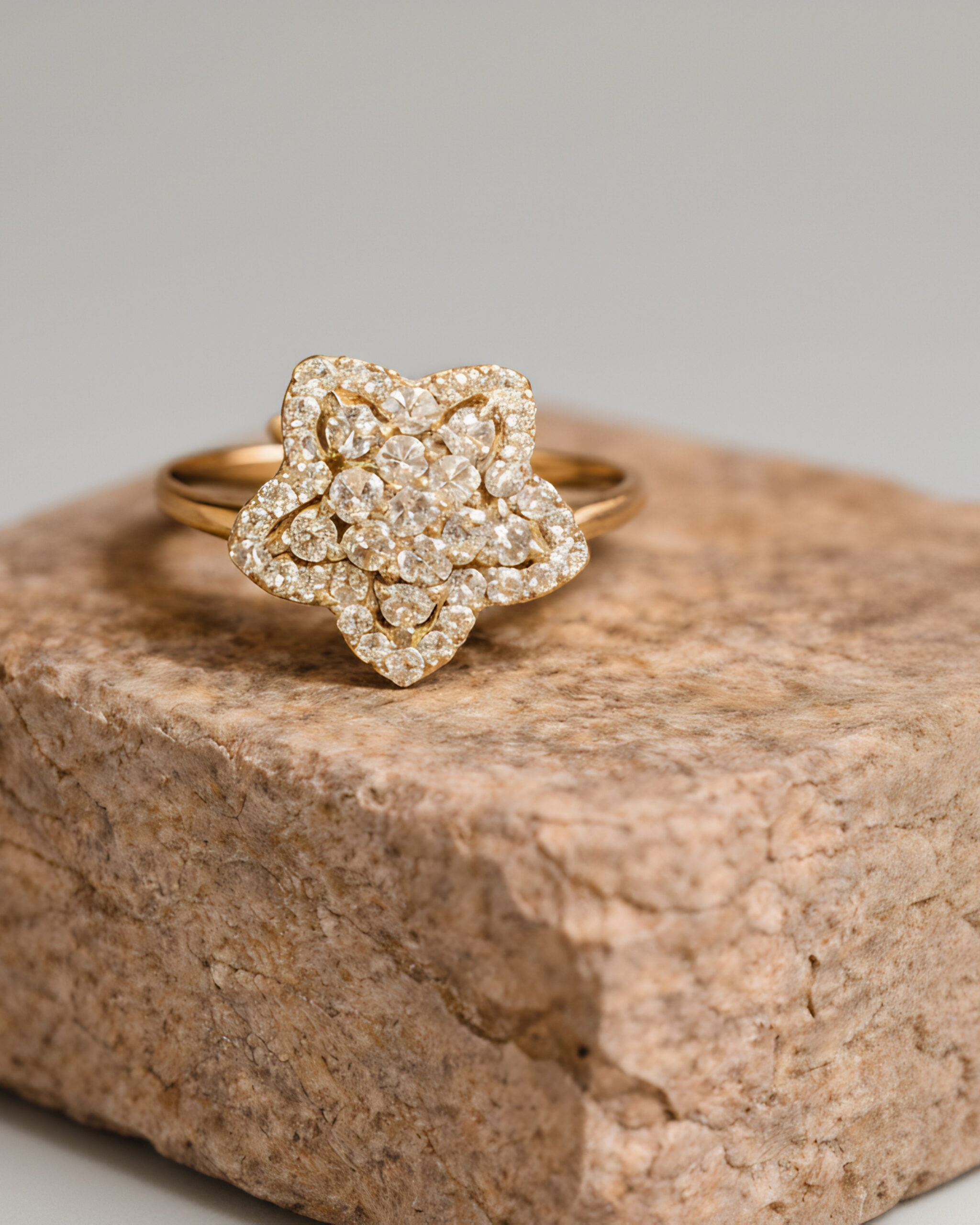 PETALÉ RING